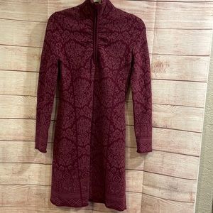 Athleta gondola dress in burgundy size small